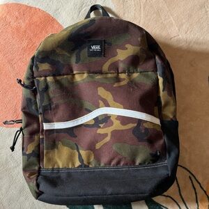 ✅ VANS Camo backpack